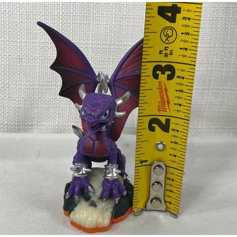 Activision Skylanders Giants Cynder Undead Dragon Figure 83999888 Purple Skull